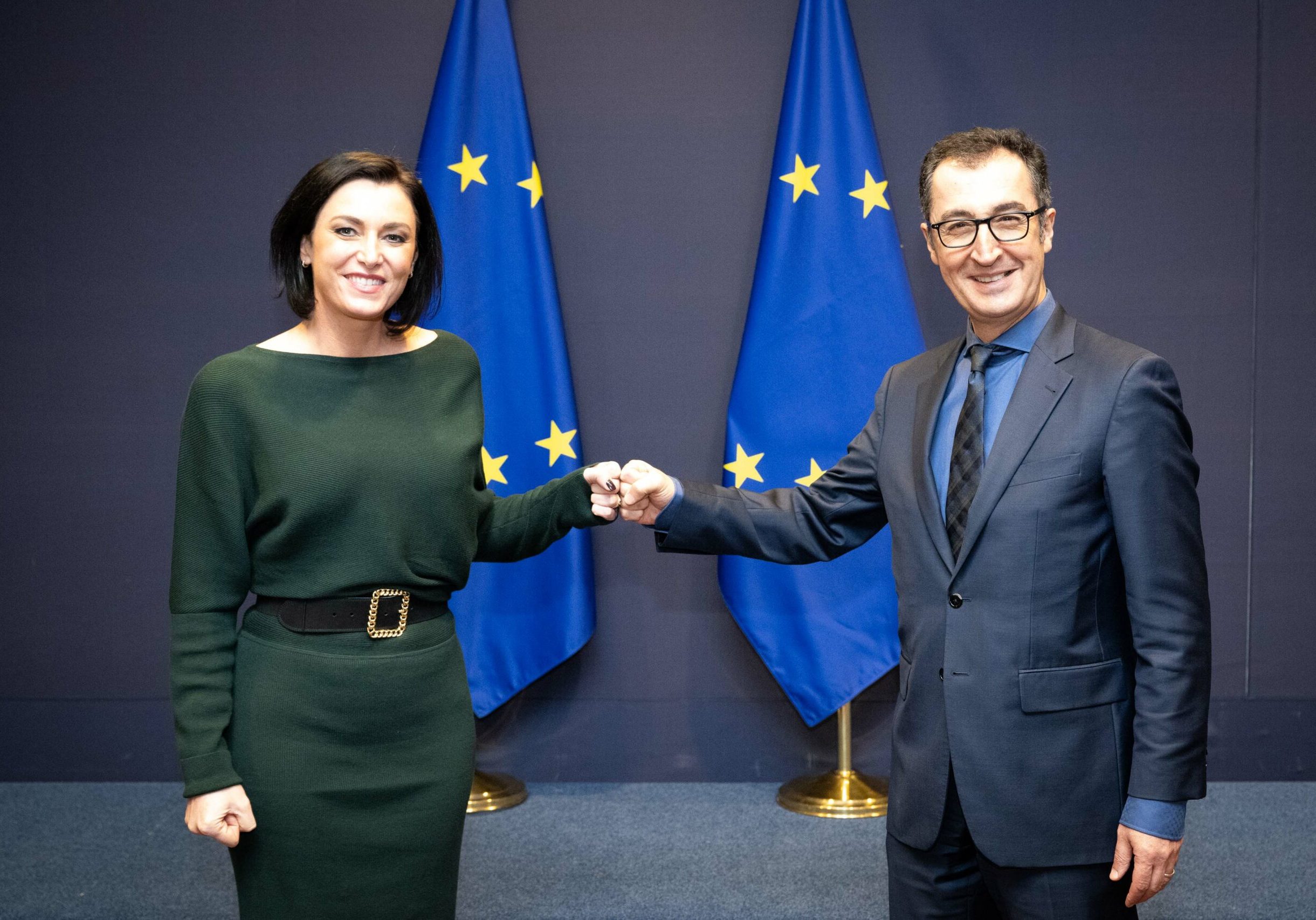 Schmieden eine Allianz der Fairness: Landwirtschaftsministerin Elisabeth Köstinger mit Deutschlands Ressortskollegen Cem Özdemir. Foto: BMLRT, Paul Gruber