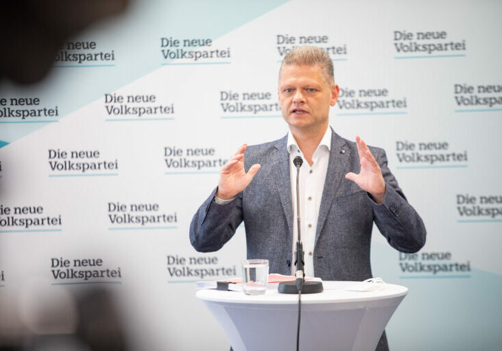 Andreas Hanger bietet allen Fraktionen im U-Ausschuss "volle Kooperation" an- Foto: Volkspartei/Glaser