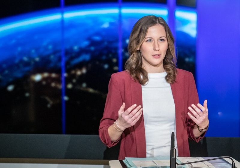 Staatsekretärin für Jugend Claudia Plakolm zu Gast in der ZIB2. Foto: BKA / Arno Melicharek