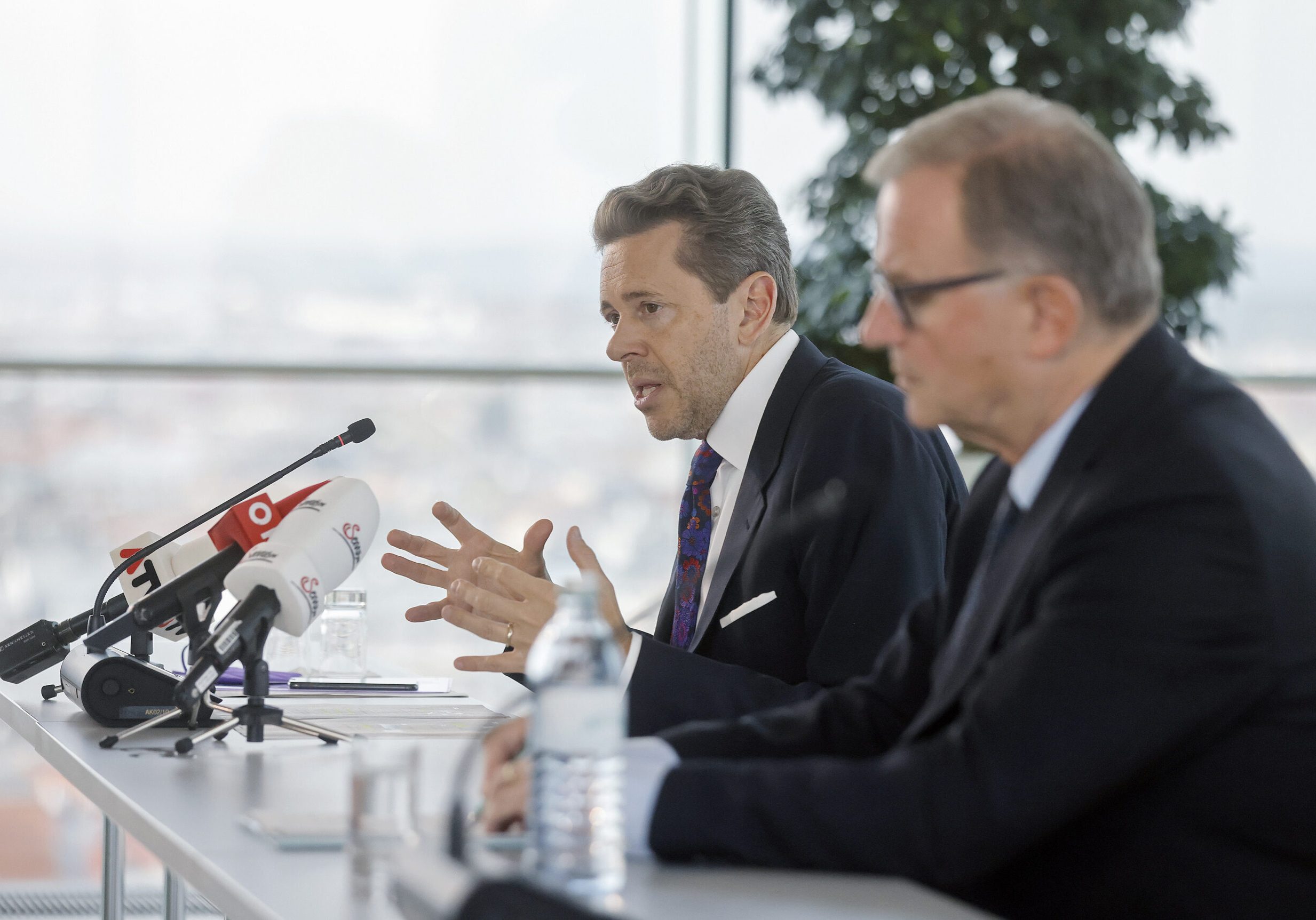 Wirtschaftskammer bearbeitet Hilfen für Krisenbewältigung (Präsident H. Mahrer, GS K. Kopf). Foto: WKO
