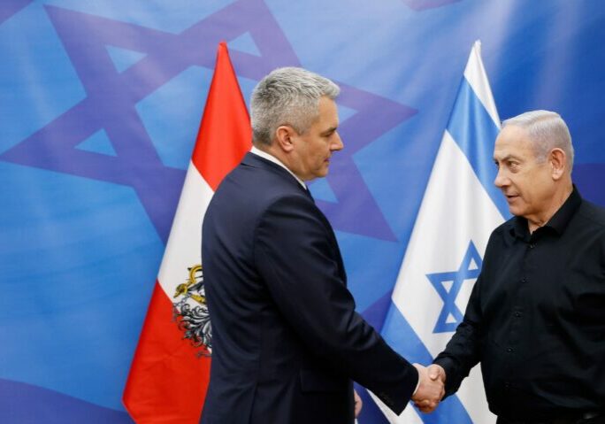 Bundeskanzler Karl Nehammer traf vor wenigen Tagen Israels Regierungschef Benjamin Netanjahu: Österreich steht an der Seite Israels, verurteilt den Terror. Foto: Bka/Dragan Tatic