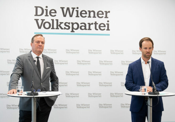 Laut der Wiener Volkspartei weite sich der Skandal um die Causa Wien Energie aus. "Die Stadt Wien kontrolliert sich am liebsten selbst", so Finanzsprecher Manfred Juraczka bei einer Pressekonferenz. Das zeige sich am Aufsichtsrat der Wien Energie. Foto: ÖVP Wien