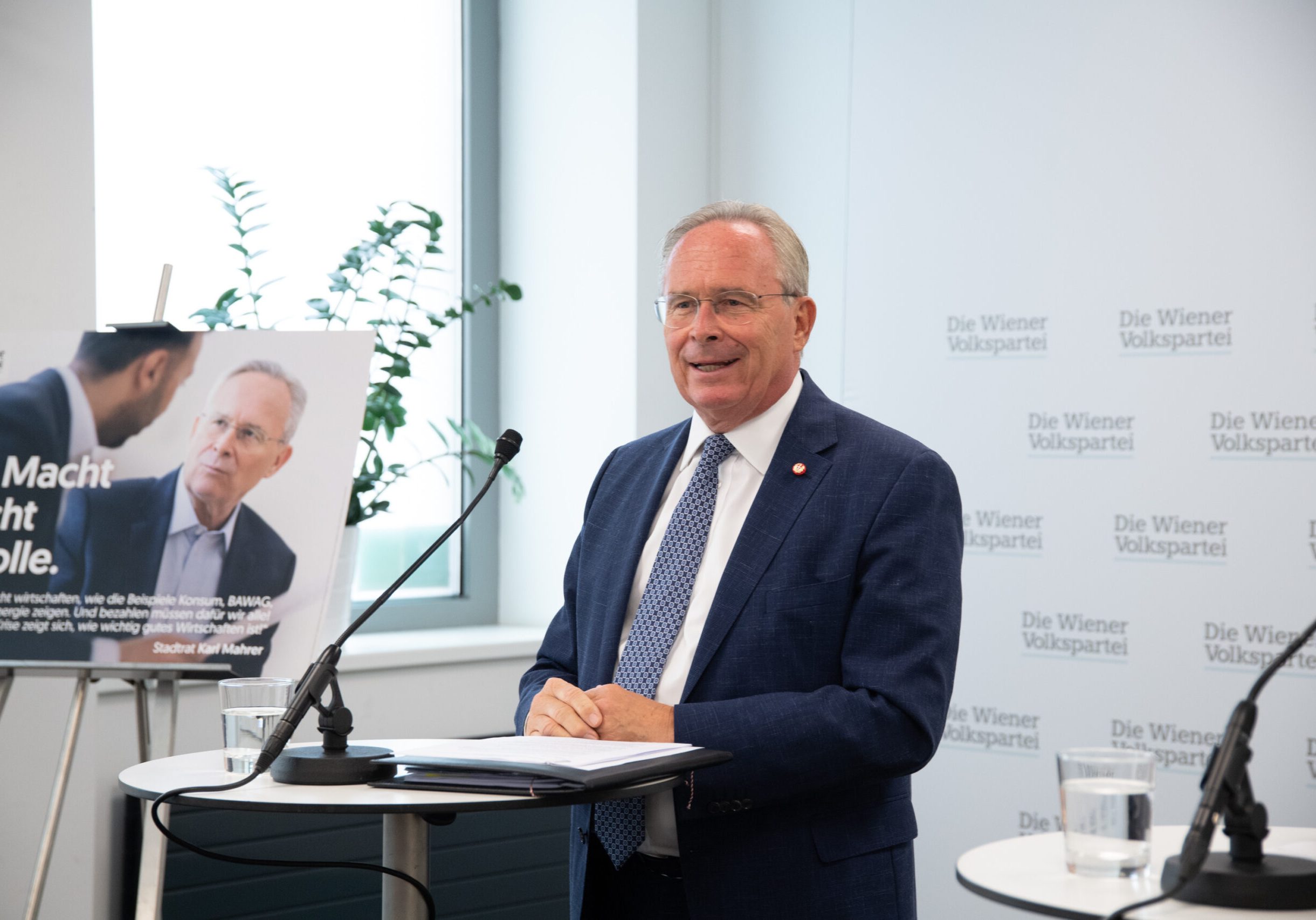 „Bei unserer heutigen Pressekonferenz zu neuen Entwicklungen im SPÖ-Finanzskandal rund um die Wien Energie haben wir erneut bekräftigt: Es braucht von Seiten der rot-pinken Stadtregierung ernst gemeinte Transparenz und Aufklärung", so Mahrer auf den sozialen Netzwerken. Foto: Wiener Volkspartei
