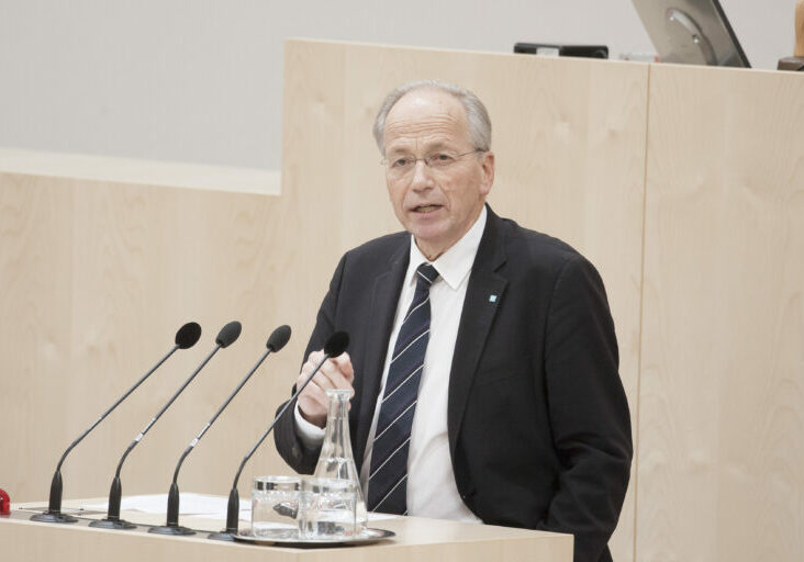 Rudolf Taschner, Bildungs- und Wissenschaftssprecher der ÖVP: Ein Aufruf, den Lehrberuf zu ergreifen. Foto: Parlamentsdirektion / Thomas Jantzen