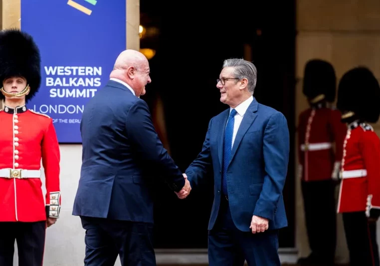 Bundeskanzler Christian Stocker wird in London vom britischen Premierminister Starmer zum Westbalkan-Gipfel empfangen. Foto:BKA/Florian Schrötter