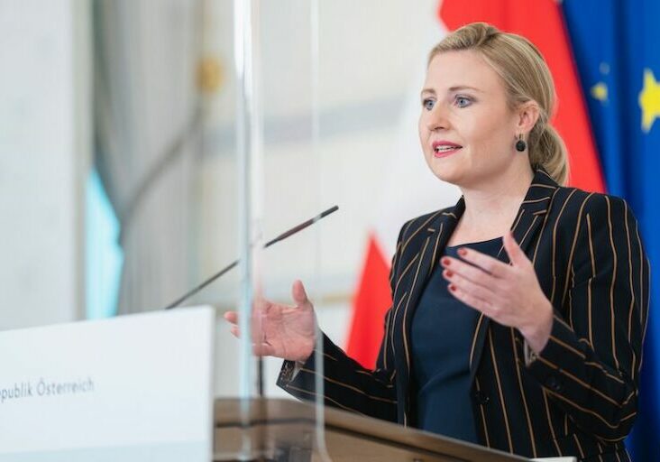 Frauenministerin Susanne Raab sprach sich nach dem Ministerrat deutlich für mehr Gewaltschutz aus. Foto: BKA / Florian Schrötter