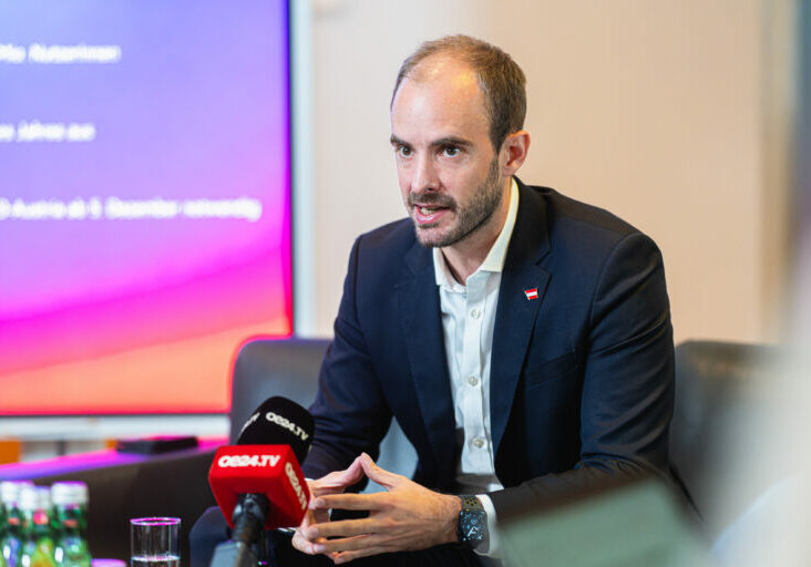Mit der Umstellung der alten Handy-Signatur auf die ID-Austria setzt sich der Digitalisierungsweg von Staatssekretär Tursky weiter fort. Foto: BKA / Schrötter