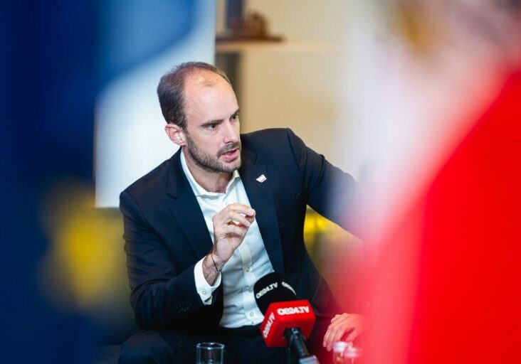 Österreich ist in Sachen eGovernment im DACH-Vergleich weiterhin vorne dabei. Das bestätigt einmal mehr die Vorhaben von Staatssekretär Florian Tursky. Foto: BMF / Schrötter