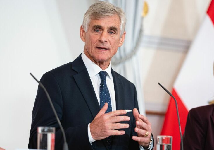 Außenminister Linhart nach dem Ministerrat. Foto: BKA/ Florian Schrötter