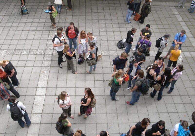 Ein Anti-Teuerungs-Paket für Studierende hat die Bundesregierung geschnürt: Einmalzahlung für Bezieher der Studienbeihilfe ab August, Anhebung der Studienbeihilfe ab September. Foto: Sebastian Bernhard, pixelio.de