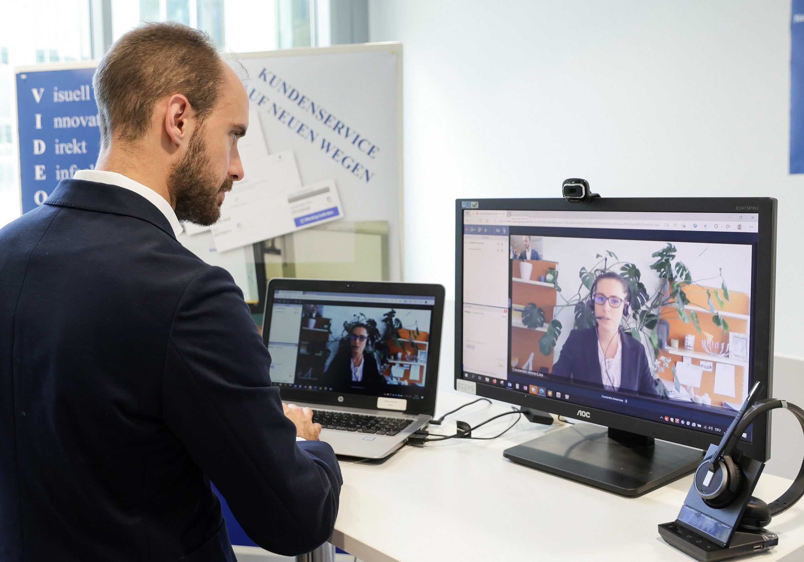 Staatssekretär für Digitalisierung Tursky möchte die Verwaltung durch Digitalisierung und E-Government vereinfachen. Bis 2024 sollen fast alle Behördengänge auch digital möglich sein. Foto: Staatssekretariat Tursky 