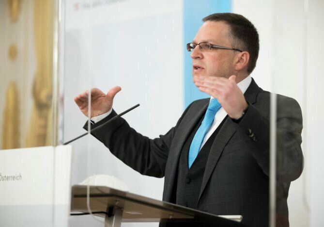 Die Vorwürfe werden sich rasch auflösen: Klubobmann August Wöginger. Foto: BKA/ Christopher Dunker