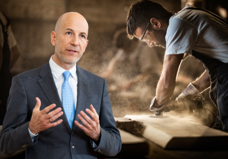 Der österreichische Arbeitsmarkt befindet sich weiterhin auf Stabilitätskurs verkündete Arbeitsminister Martin Kocher. Foto: BKA / Christoph Dunker / iStock skynesher