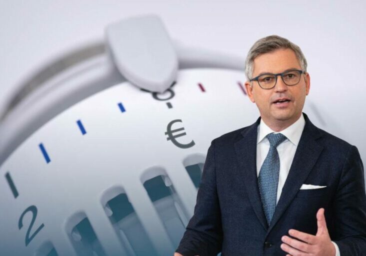 Gewinne abschöpfen, Haushalte entlasten: Finanzminister Magnus Brunner. Foto: BKA/Florian Schrötter; iStock;Lightspruch
