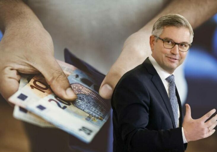 Magnus Brunner bringt ein Ende der Kalten Progression ins Spiel. Wie hoch die Auswirkungen sind, darüber sind sich selbst Experten uneinig - eine Entlastung wäre es auf jeden Fall. Foto: BKA / Dragan Tatic / iStock Alihan Usullu
