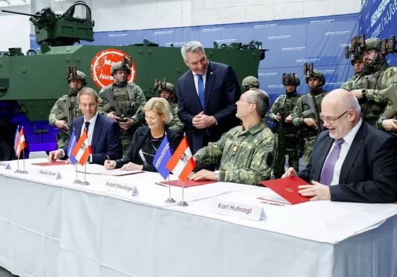 Das Bundesheer wird weiter aufgerüstet und modernisiert. Am Montag wurde der Vertrag zur Anschaffung von 225 Pandur-Radpanzern unterschrieben. Foto: www.bundesheer.at