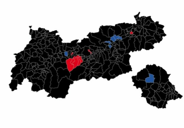 Trotz Verluste bleibt es nach Sonntag in weiten Teilen Tirols schwarz. Meinungsforscher sahen dies im Vorfeld der Landtagswahl anders und irrten mit ihren Prognosen. Foto: orf.at / Screenshot Zur-Sache