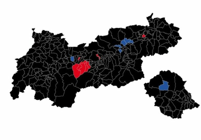 Trotz Verluste bleibt es nach Sonntag in weiten Teilen Tirols schwarz. Meinungsforscher sahen dies im Vorfeld der Landtagswahl anders und irrten mit ihren Prognosen. Foto: orf.at / Screenshot Zur-Sache