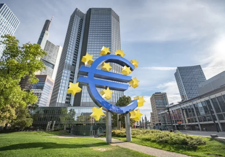 Die Zinswende geht weiter. Bereits zum 5. Mal in Folge senkt die EZB die Zinsen im Euroraum um 0,25 Prozentpunkte. Foto iStock/Stephan Behnes