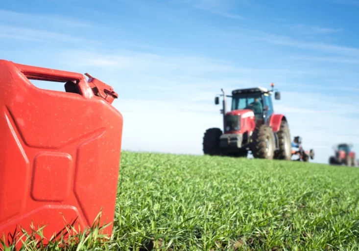 Steigende Kosten und sinkende Erlöse prägen die wirtschaftliche Rechnung auf den Bauernhöfen. Die Rückvergütung für Agrardiesel wird daher vorgezogen. Foto: istock/Smederevac