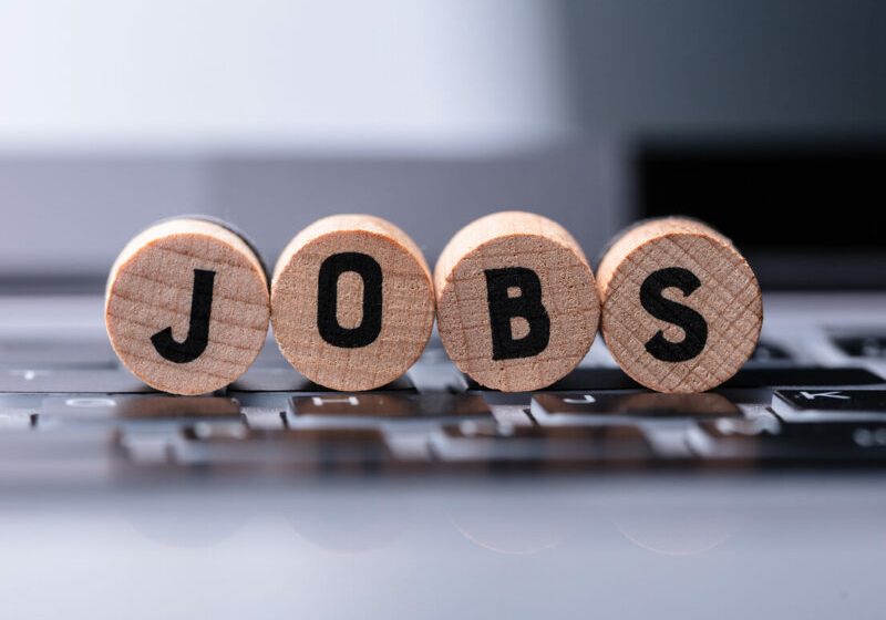 Arbeit bringt's: 2021 verzeichnete eine Rekordhöhe bei Löhnen und Gehältern. Foto: istock / AndreyPopov