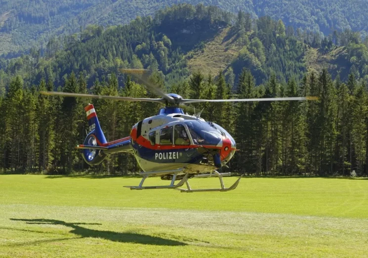 Eine Vielzahl von Einsätzen der Polizei findet im alpinen Raum statt. Allein in den letzten 12 Monaten gab es fast 11.000 Einsätze. Foto: iStock/Leonsbox