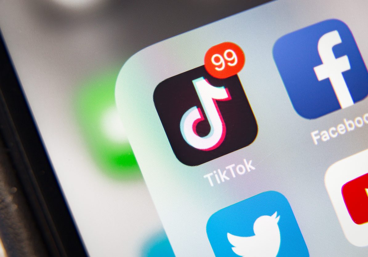 Welche Gefahren birgt die Social Media Plattform TikTok? Foto: 5./15 WEST/ iStock