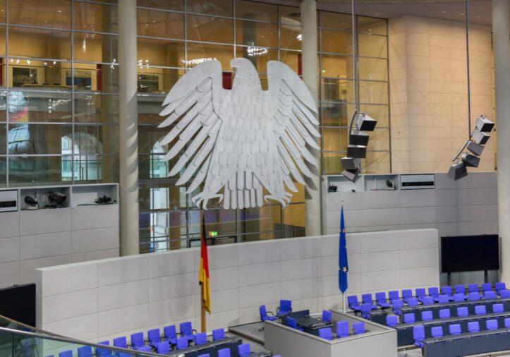 Der Bundestag in Berlin. Foto: iStock/ Christian Ader