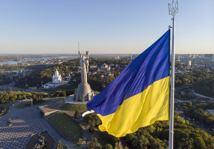 Österreich sichert der Ukraine weiter Hilfe zu. 100 zum Teil schwerverletzte Frauen und Kinder werden nun zur Behandlung nach Österreich geholt. Foto: istock / Oleksandr Tkachenko