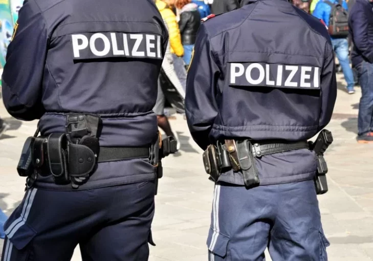 Die Gehälter im öffentlichen Dienst werden 2025 um 3,5 % erhöht. Foto: FotoGablitz