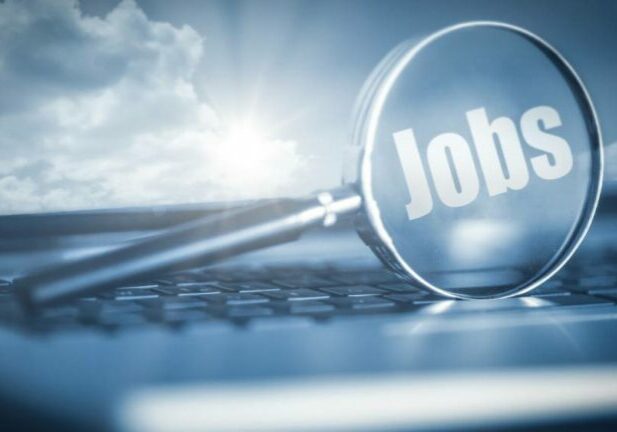 Erstmals seit Jahresbeginn stieg die Arbeitslosigkeit leicht an. Foto: iStock / deepblue4you