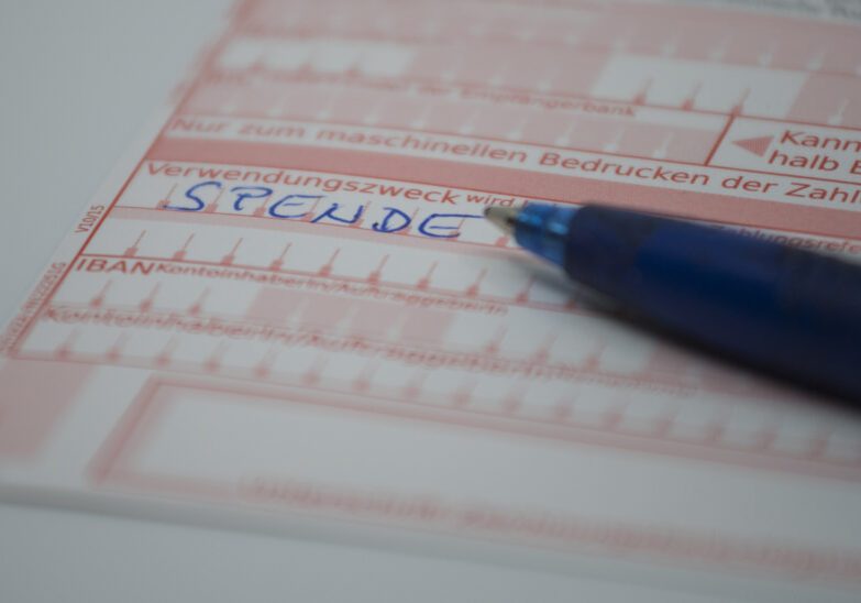 Rund 900 Millionen Euro wurden vergangenes Jahr in Österreich gespendet. Die Steuerabsetzbarkeit von Spenden wird nun erweitert. Foto: istock/Elmar Gubisch