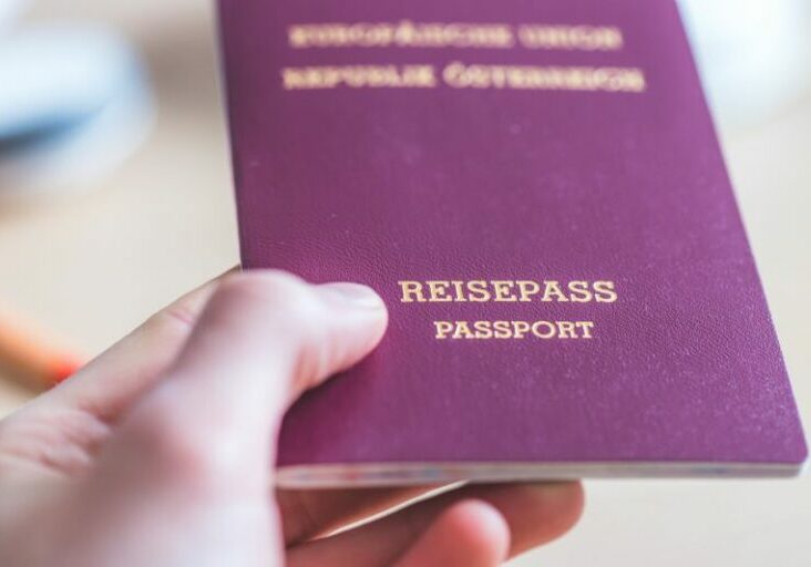 Der Innenausschuss des Parlaments gab grünes Licht, um in Österreich staatenlos Geborenen mehr Zeit zur Beantragung der Staatsbürgerschaft zu gewähren. Foto: iStock Patrick Daxenbichler