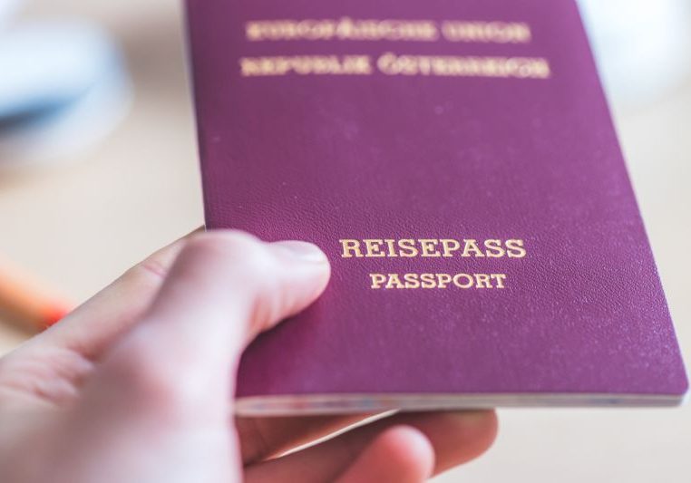 Der Innenausschuss des Parlaments gab grünes Licht, um in Österreich staatenlos Geborenen mehr Zeit zur Beantragung der Staatsbürgerschaft zu gewähren. Foto: iStock Patrick Daxenbichler