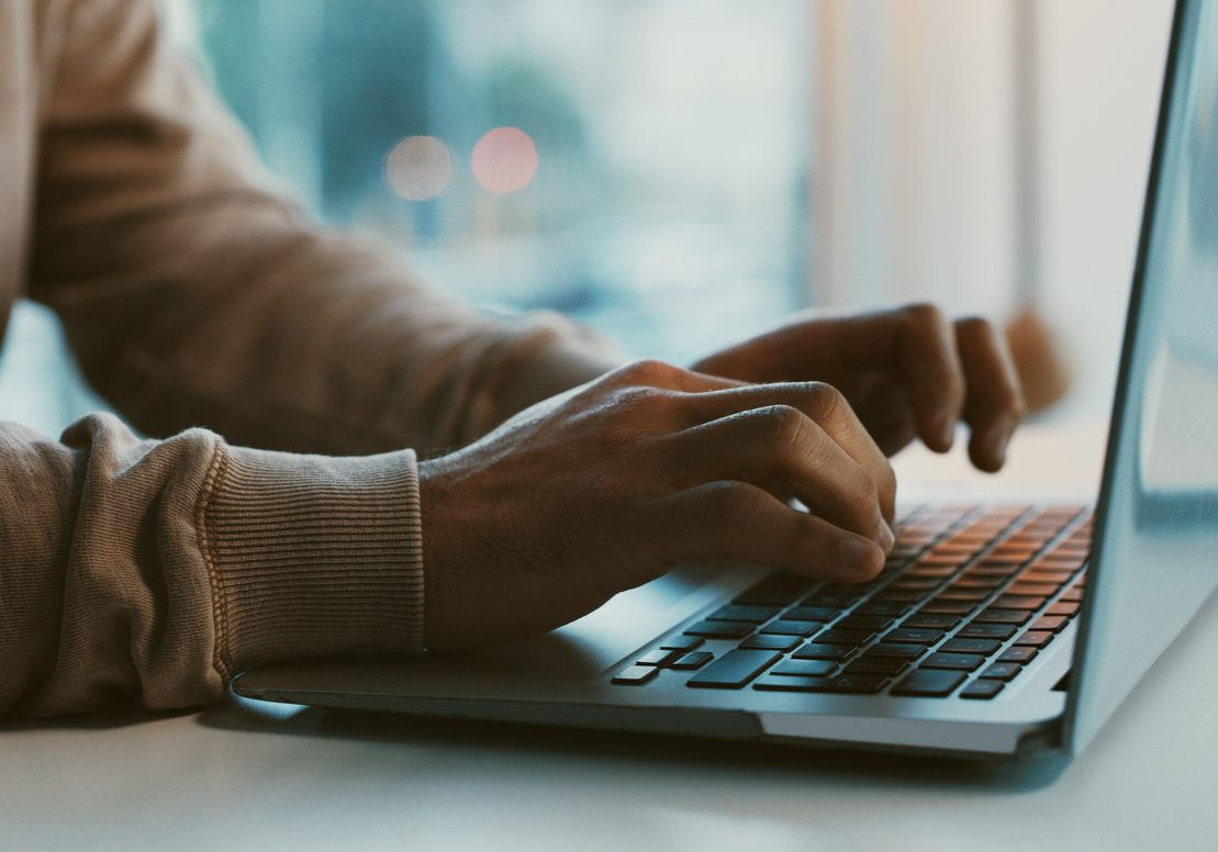 Mehrere EU-Abgeordnete setzen sich für Gratis Roaming in den Westbalkan Staaten ein und haben ihr Anliegen in einem Brief an Kommissionspräsidentin Ursula von der Leyen herangetragen. Foto: Delmaine Donson