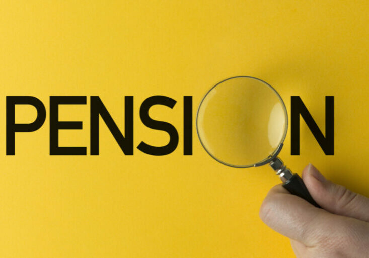 Ein Blick auf die Pensionen macht sicher: Österreich erhöht 2023 die Pensionen ein halbes Jahr früher und vor allem deutlich höher als Deutschland. Foto: istock / bsolidcolours