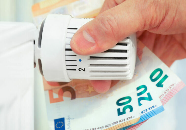 Die Wiener Stadtregierung zeigt mit der Erhöhung der Preise für Fernwärme ihre soziale Kälte. Für ÖVP-Stadtrat Karl Mahrer ist das enttäuschend. Foto: iStock / deepblue4you