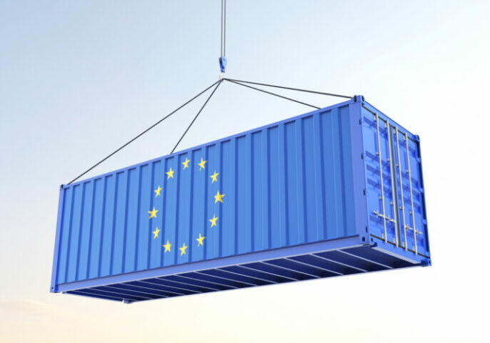 Angelika Winzig warnt vor dem EU-Gipfel vor einer Deindustrialisierung durch eine falsche Wirtschaftspolitik Europas und Abwanderung von Unternehmen ins EU-Ausland. Foto: iStock/mustafaU