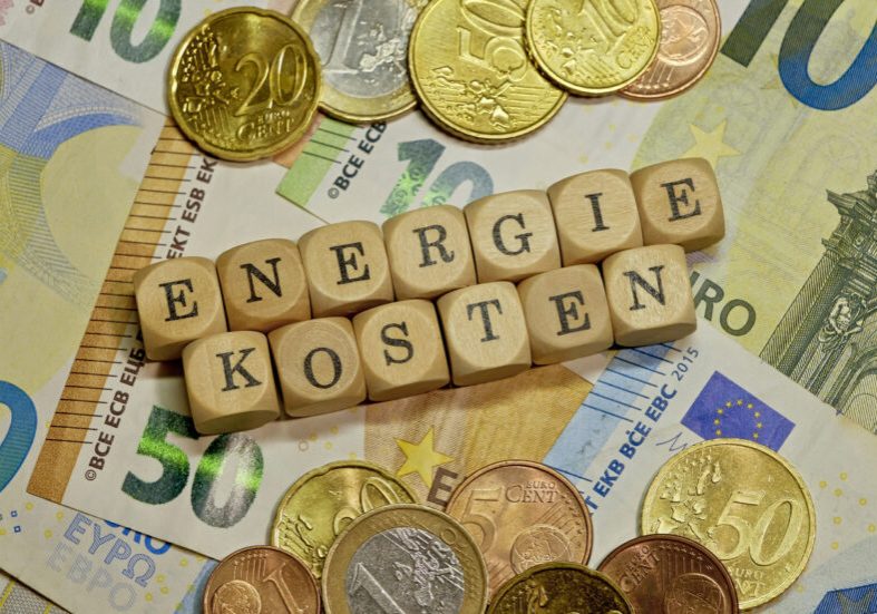 Thermische Sanierung Energiekosten senken. Foto: istock/Leonsbox