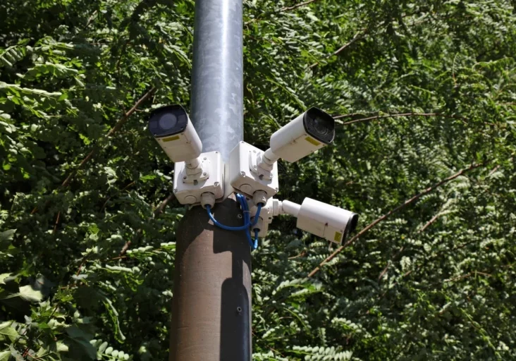 Bisher ist an 20 Brennpunkten in Österreich Videoüberwachung möglich. Ein Erlass soll nun die Ausweitung ermöglichen. Foto: iStock/tupungato