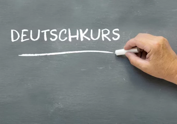 "Integration ab Tag 1" lautet der Grundsatz der neuen Bundesregierung bei der zukünftigen Integrationspolitik. Die SPÖ Wien schützt jene, die Kurse schwänzen. Foto: istock/fermate