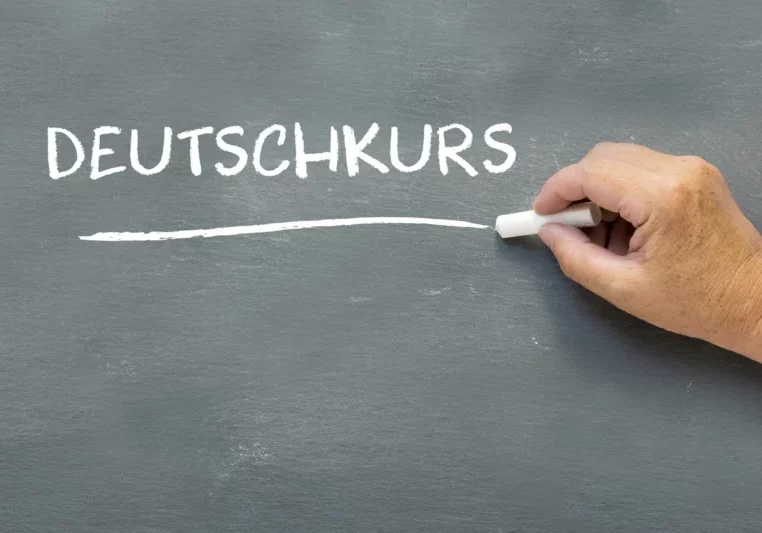 Der ÖIF legt zum Jahresende Zahlen zu Deutschkursen und Integration vor. Foto: istock/fermate