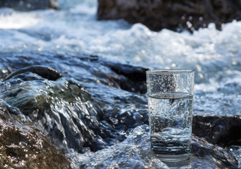 Wasser wird immer mehr zu einem kostbaren Gut. Landwirtschaftsminister Norbert Totschnig möchte rechtzeitig Vorsorge treffen. Foto: istock/ArtTim