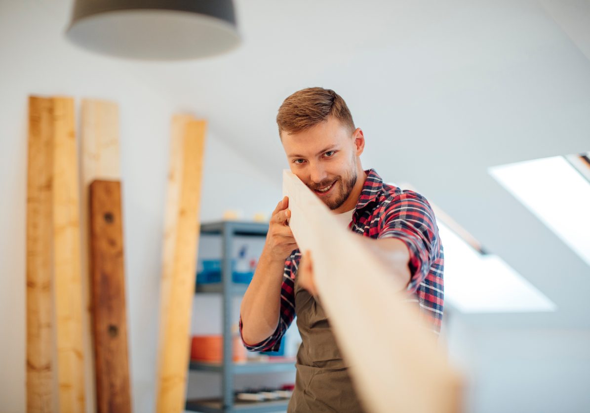 Der Arbeitsmarkt trotzt den Krisen und der wirtschaftliche Ausblick ist für Österreich nach wie vor positiv. Foto: istock / vgajic