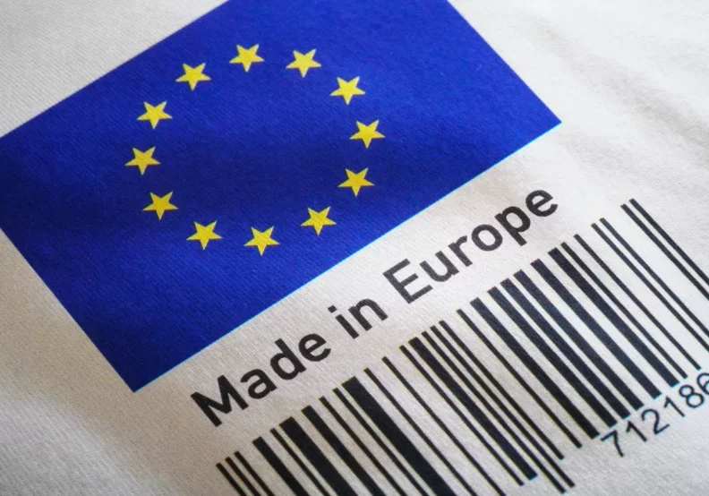 Wirtschaftsminister Wolfgang Hattmannsdorfer will mehr 2Made in Europe" und stärkeren Schutz vor China. Foto: iStock/ASKA