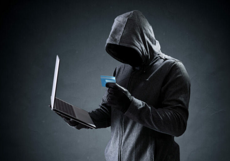 Cyber-Kriminalität sowie Deepfakes stellen die Behörden vor immer größere Herausforderungen. Klassische Delikte gehen gehen laut Sicherheitsbericht 2021 jedoch zurück. Foto: istock / BrianAJackson
