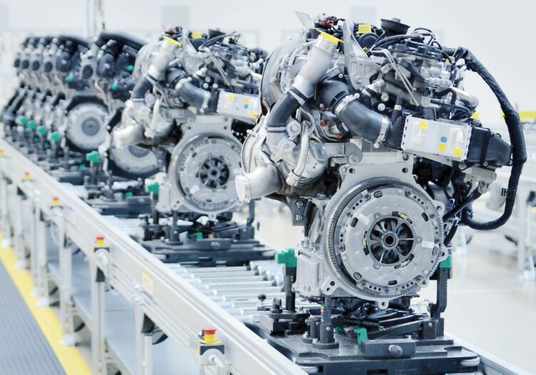 In Österreich spricht sich laut Umfrage eine klare Mehrheit für den Erhalt des Verbrennungsmotors aus. Für die Grünen eine herbe Schlappe. Foto: istock/hamikus