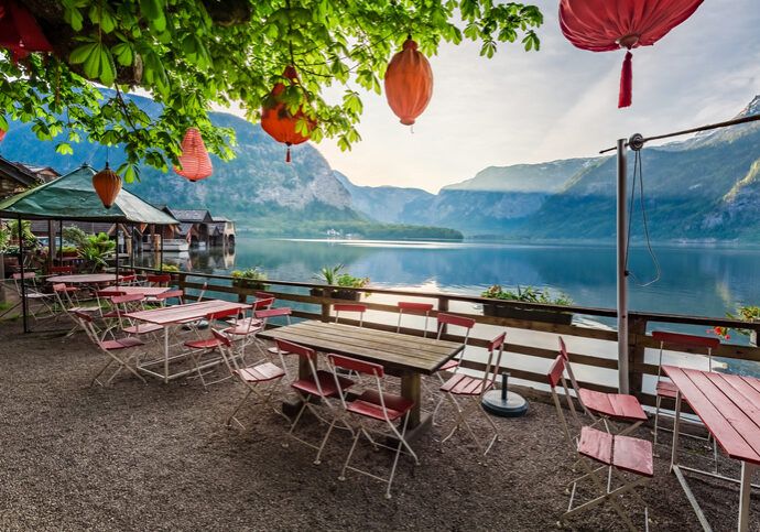 Die Statistik Austria hat die Tourismus-Zahlen für die Sommersaison 2021 präsentiert. - Foto: iStock/Shaiith