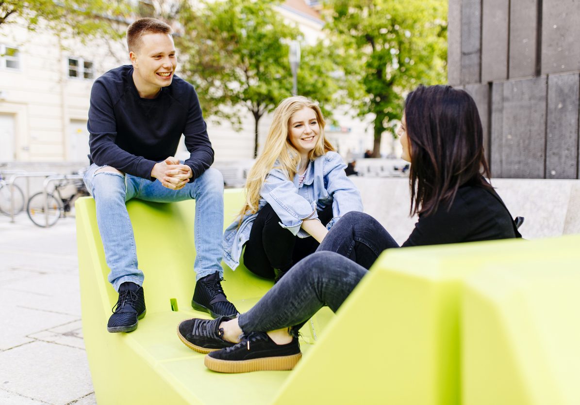 Interessiert sich junge Menschen für Politik? Foto: boggy22/ iStock