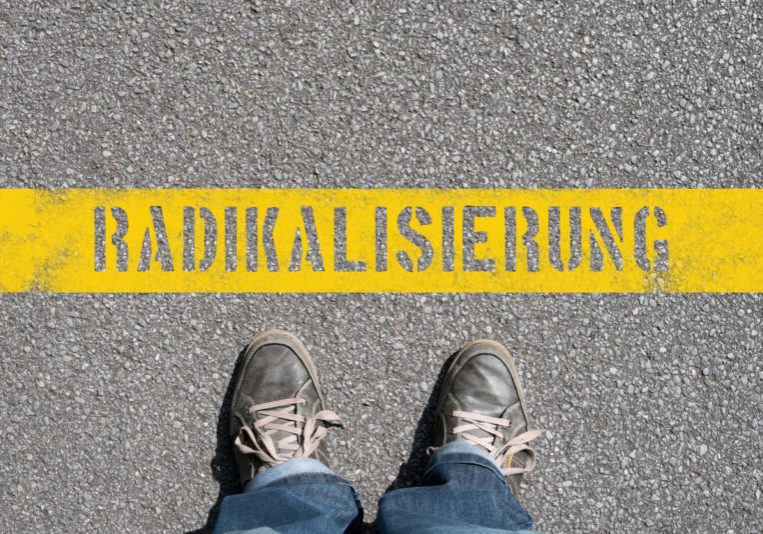 Von "passiv" bis "gewaltsam" reichen die Extremismusformen von Zuwanderern in Österreich. Das ergibt eine neue Studie, die diese Woche veröffentlicht wurde. Foto: istock/Stadtratte